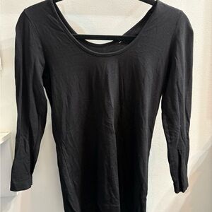 Black 3/4 Sleeve Scoop Neck